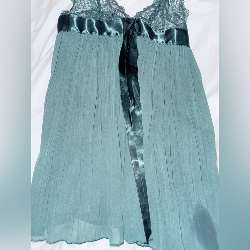 Victoria's Secret Teal A-Line babydoll with Satin bow, rhinestone straps size XS